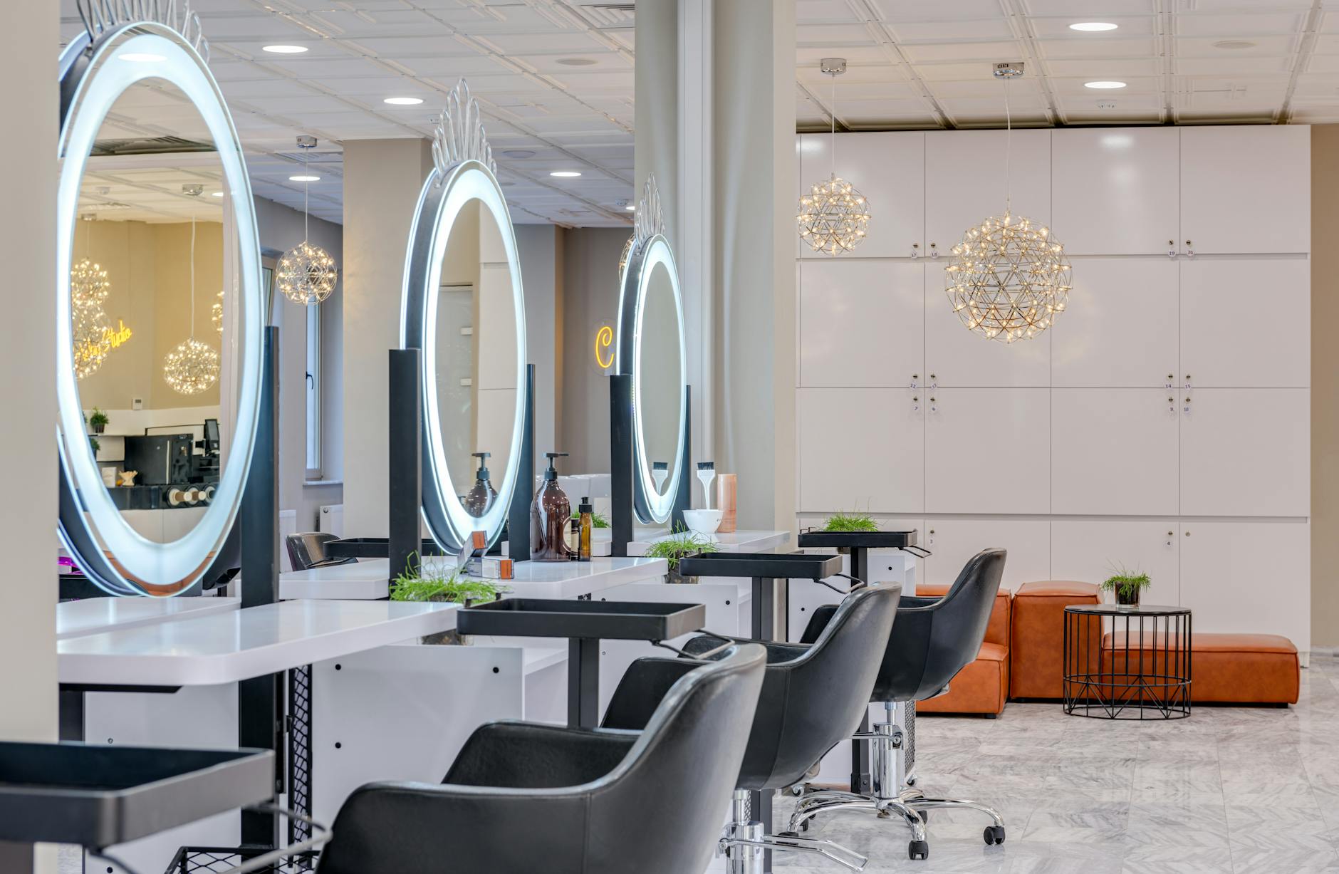 Beatrice Romano &mdash; Concierge dell&rsquo;atelier &middot; Leo Poli Studio